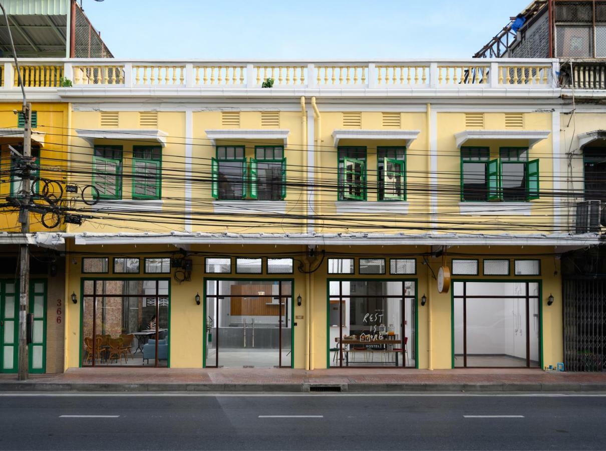 Rest Is More Hostel Bangkok Exterior foto